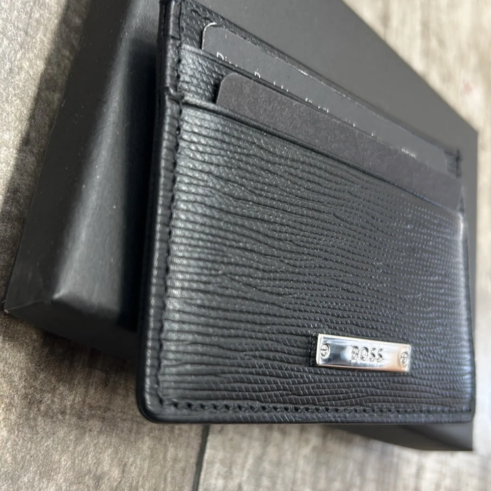 100% Authentic Hugo Boss GalleryA S Card Wallet - NWT